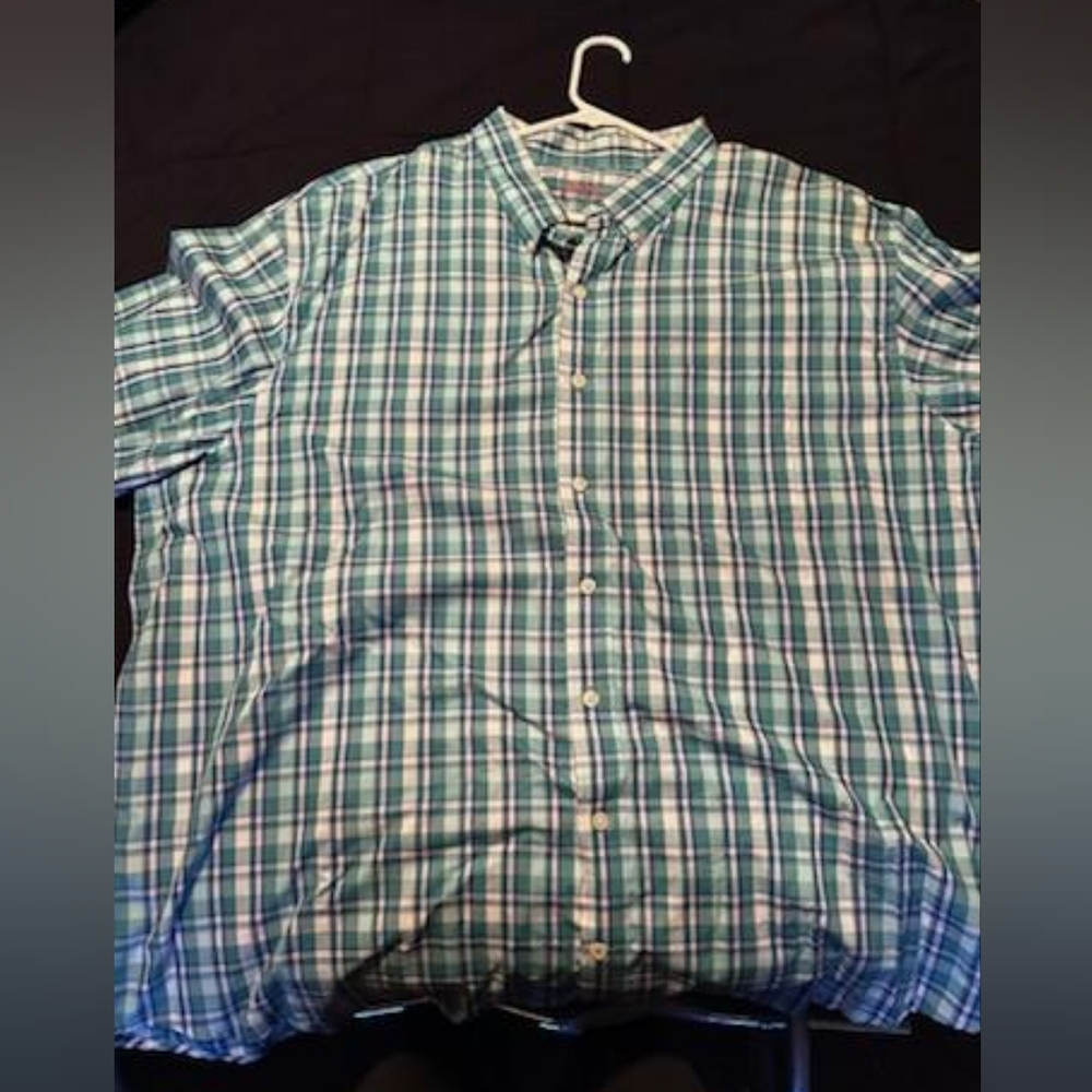 IZOD men's button up shirt